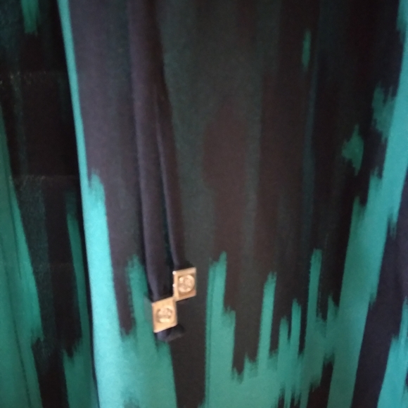 Michael Kors elegant tunic top! - Picture 2 of 4